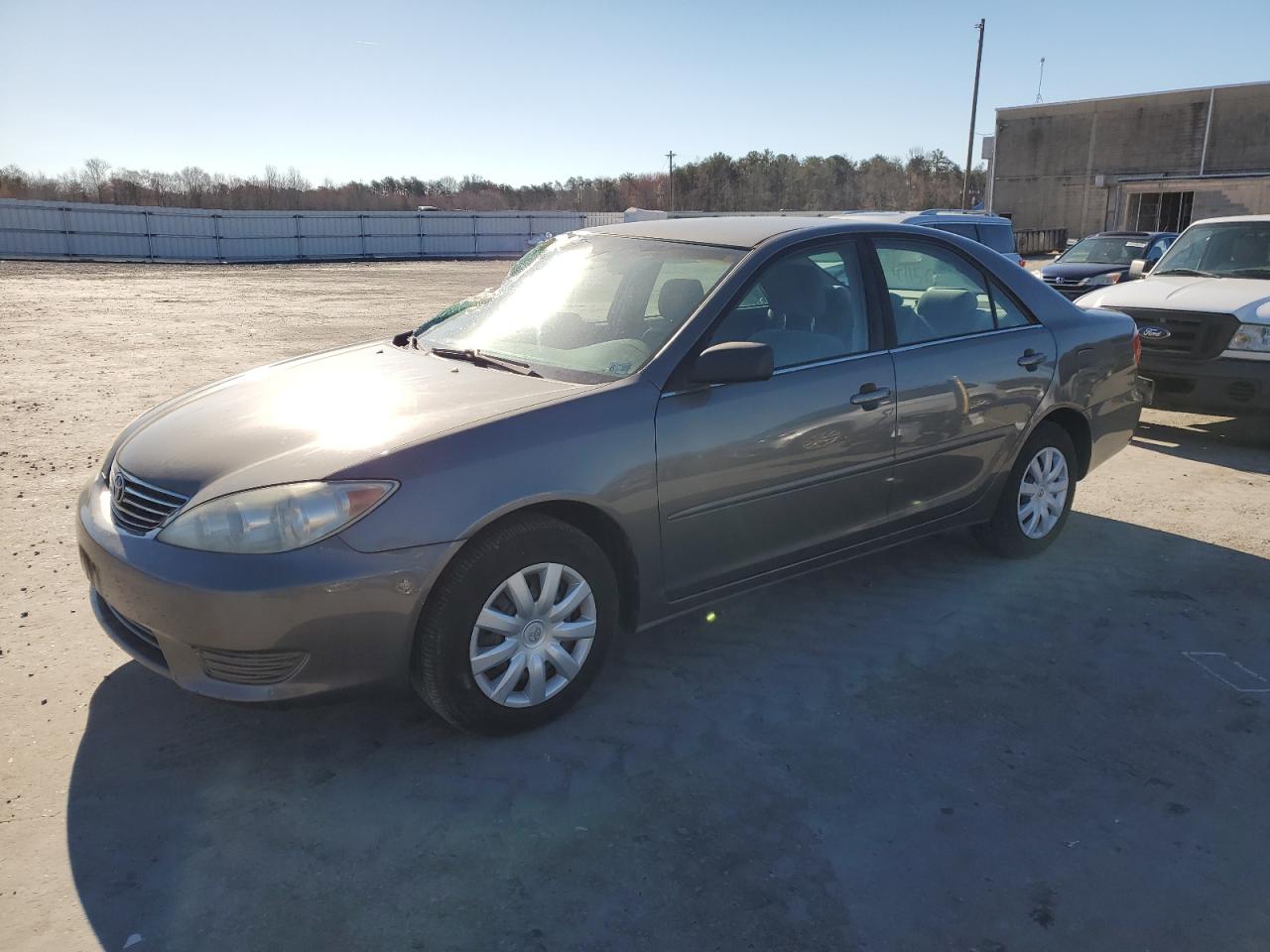 2006 Toyota Camry Le for Sale in Waldorf, MD - Front End