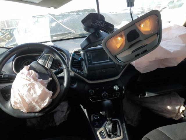 1C4PJMCB8HW520696 Jeep Cherokee Latitude
