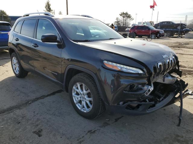 1C4PJMCB0GW145692 Jeep Cherokee Latitude