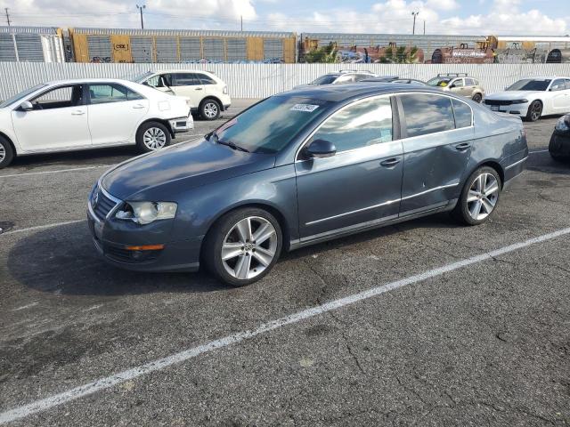 2010 Volkswagen Passat 