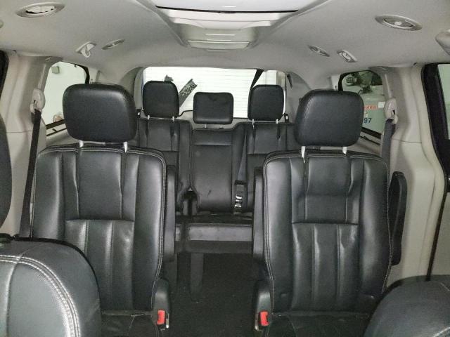 2015 CHRYSLER TOWN & COU 2C4RC1CG7FR506727