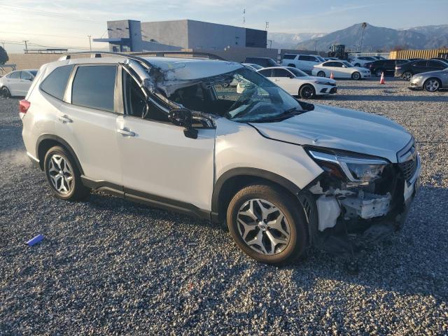 JF2SKAJC7MH457947 Subaru Forester Premium