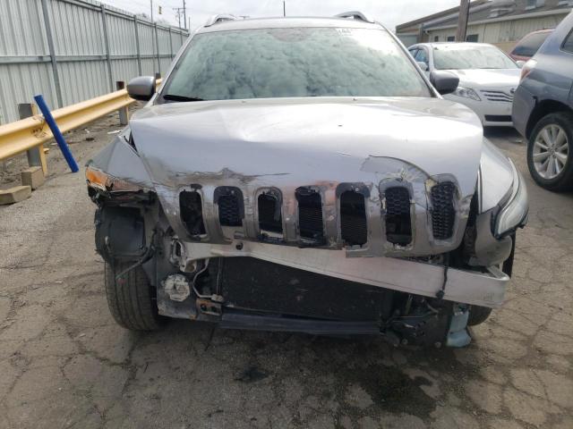 1C4PJLCB9GW319754 Jeep Cherokee Latitude