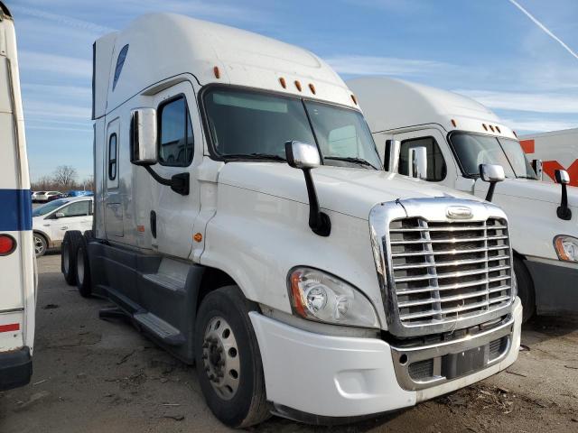 Salvage trucks for sale at Woodhaven, MI auction: 2016 Freightliner Cascadia 125