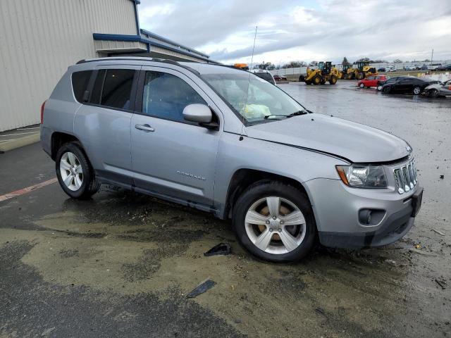 1C4NJDEB3HD154517 Jeep Compass Latitude