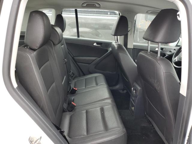 2016 VOLKSWAGEN TIGUAN S - WVGAV7AX1GW578802