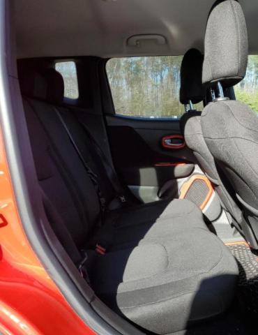 ZACCJBBB8HPE82033 Jeep Renegade Latitude
