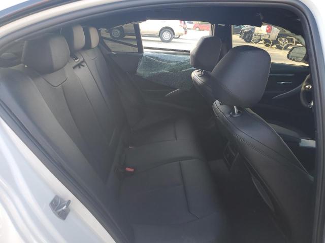 WBA8B3G59JNV01454 BMW 340 I