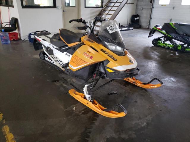 Skidoo Vehiculos salvage en venta: 2017 Skidoo Renegade