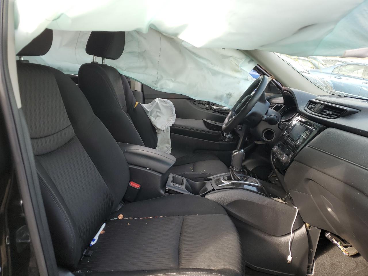 KNMAT2MV0HP576476 NISSAN ROGUE 2017