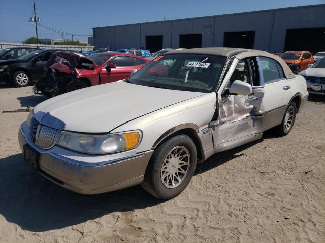 2000 Lincoln Town Car Signature