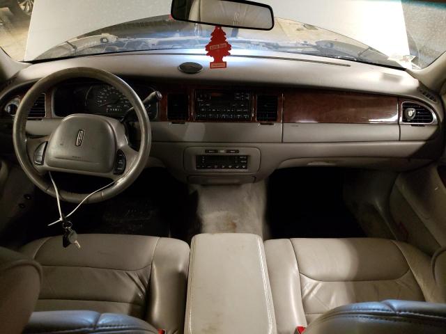 1LNHM81W4XY681263 Lincoln Town Car Executive