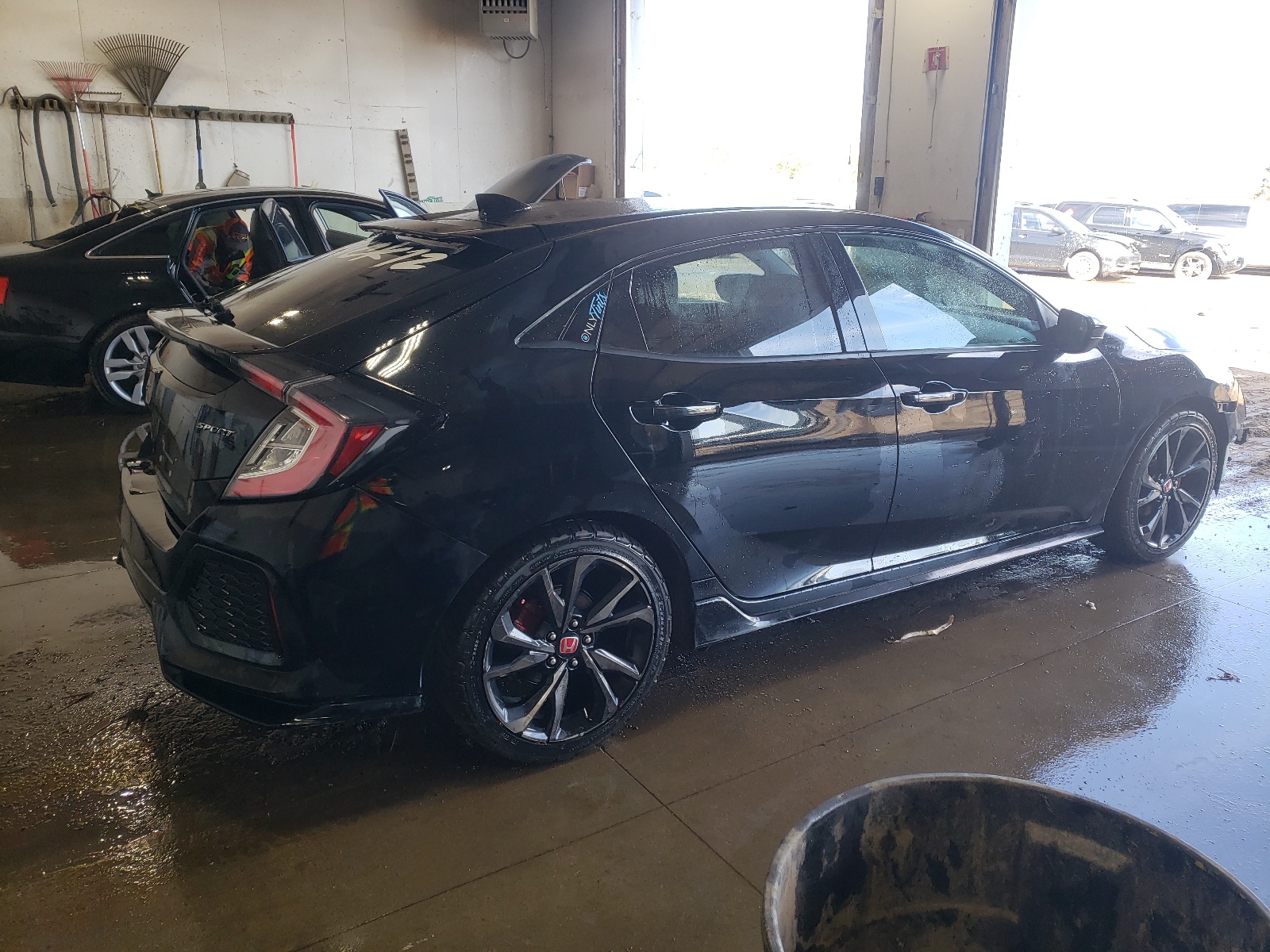 2018 Honda Civic Sport vin: SHHFK7G4XJU203288