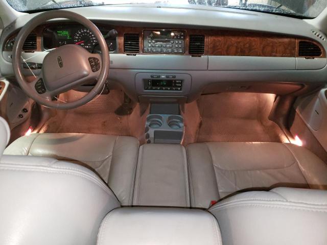 1LNFM82WXWY716604 Lincoln TOWNCAR