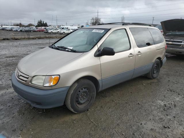 2002 Toyota Sienna LE