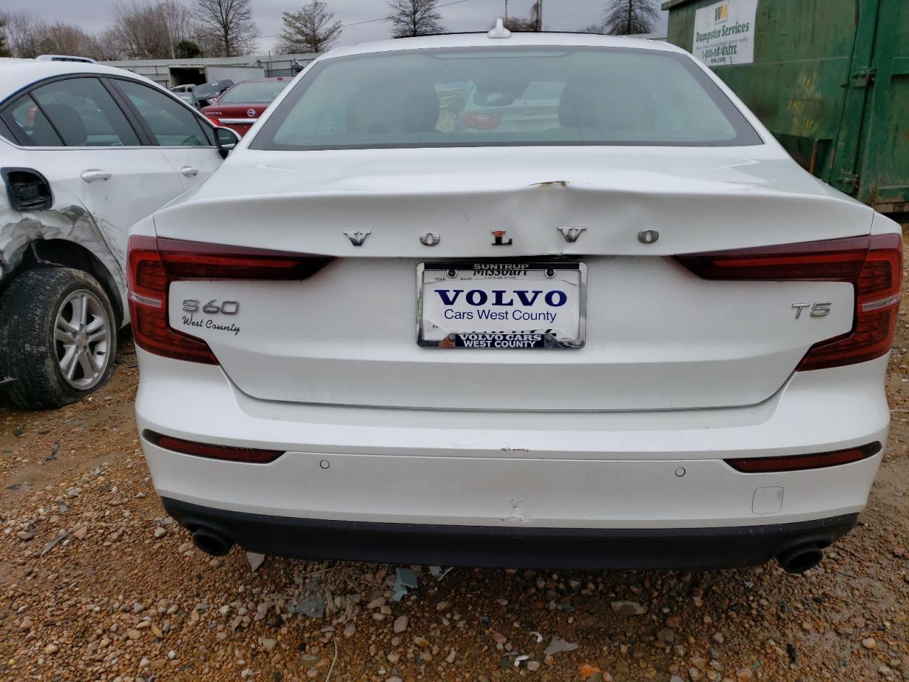 2019 Volvo S60 T5 Momentum VIN: 7JR102FK5KG008325 Lot: 43277443