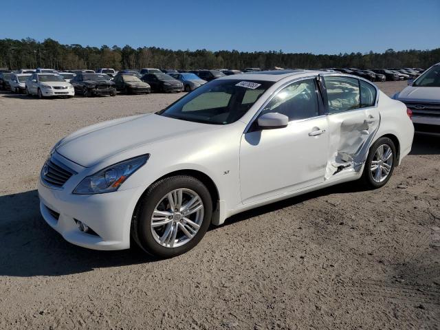 2015 INFINITI Q40 