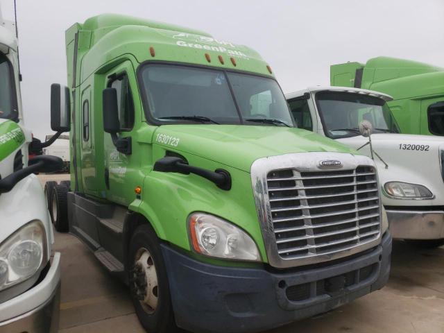 Salvage cars for sale from Copart Wilmer, TX: 2016 Freightliner Cascadia 1