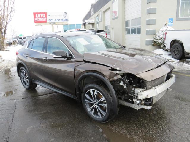 2018 INFINITI QX30 BASE - SJKCH5CR0JA055828