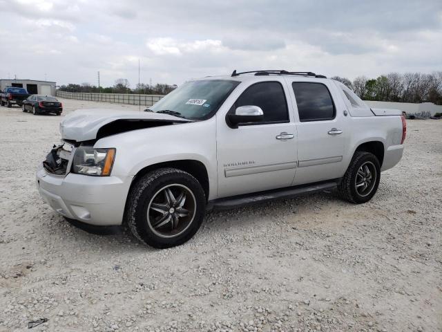 2013 Chevrolet Avalanche LS