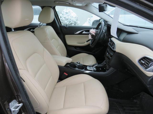 2018 INFINITI QX30 BASE - SJKCH5CR0JA055828