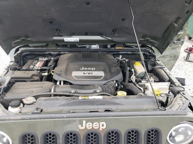 1C4BJWEG8FL751983 Jeep Wrangler Unlimited Sahara