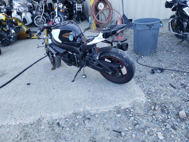 2011 SUZUKI GSX750 - JS1GR7MA1B2101145
