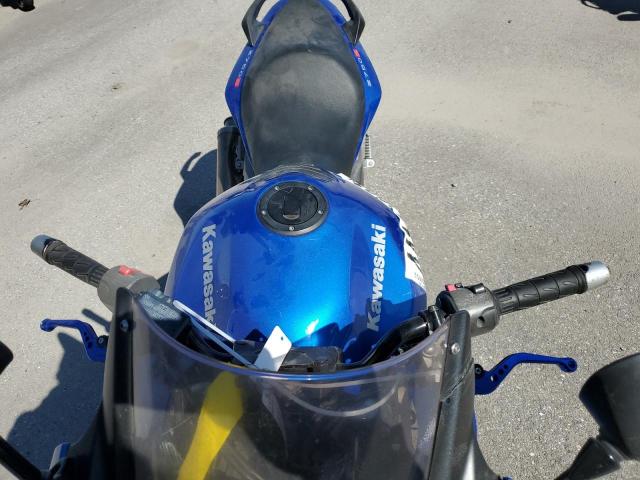 2005 KAWASAKI ZR750 K1 - JKAZRDK125A001625