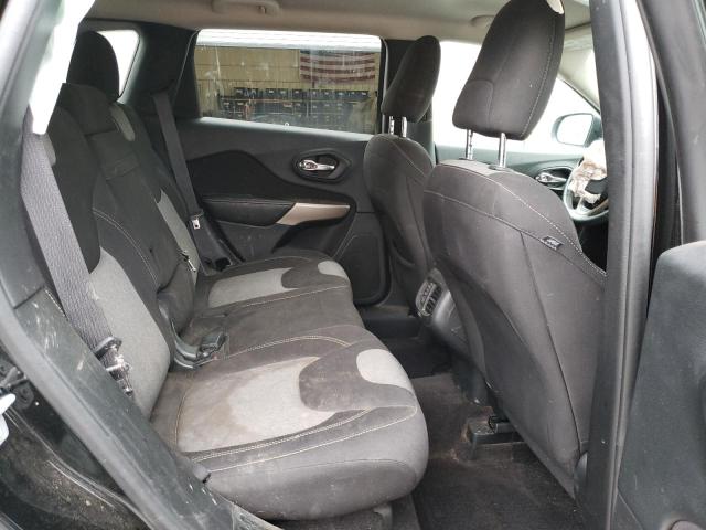 1C4PJLABXHW640853 Jeep Cherokee Sport