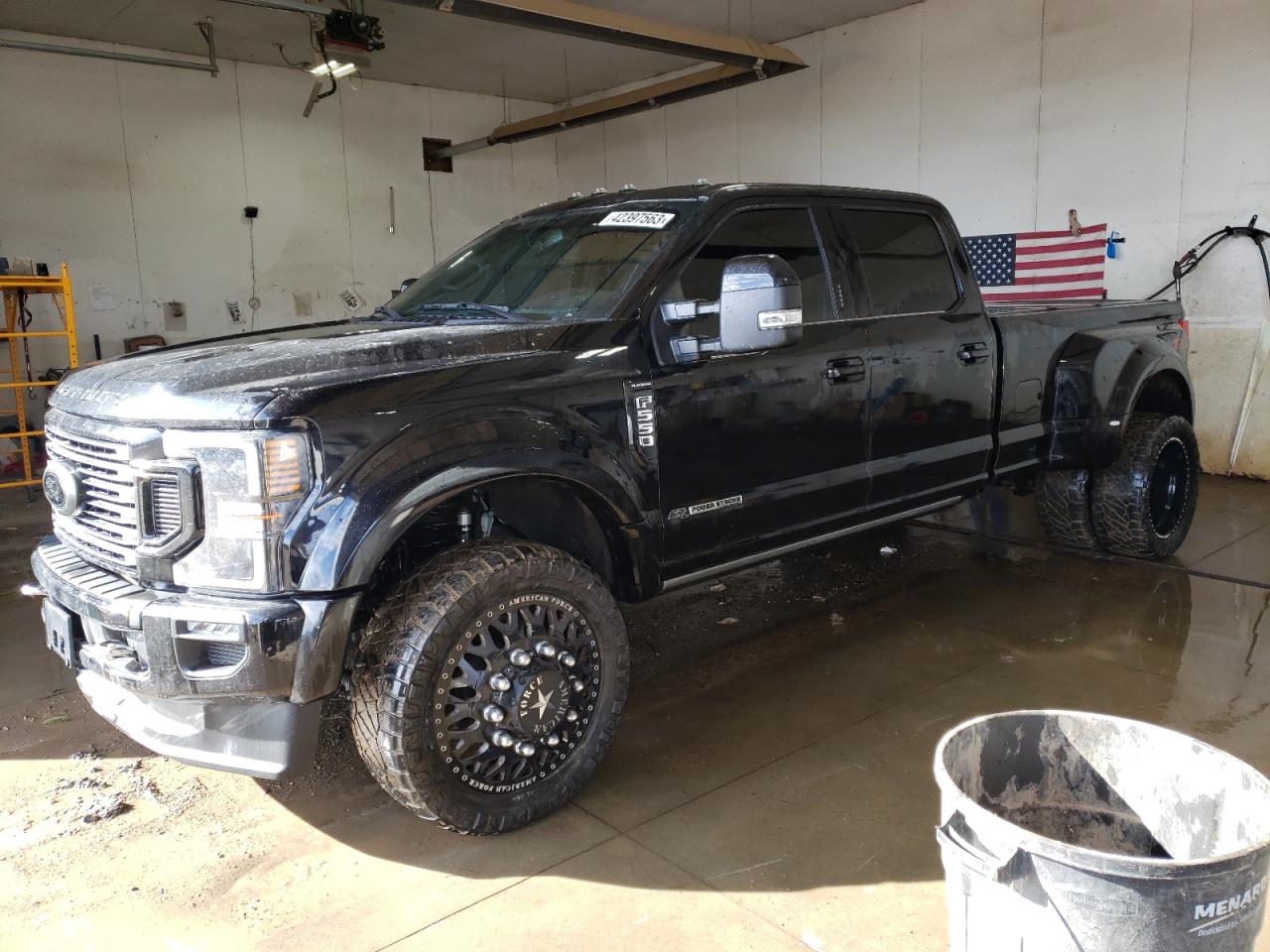 FORD F-550 SUPER DUTY