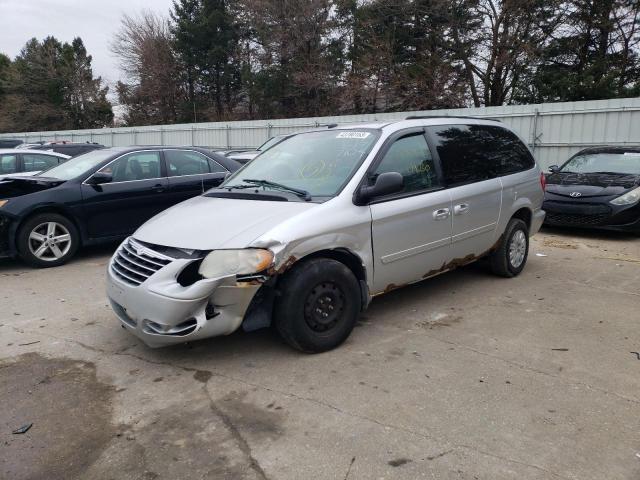 2005 Chrysler Town & Country LX