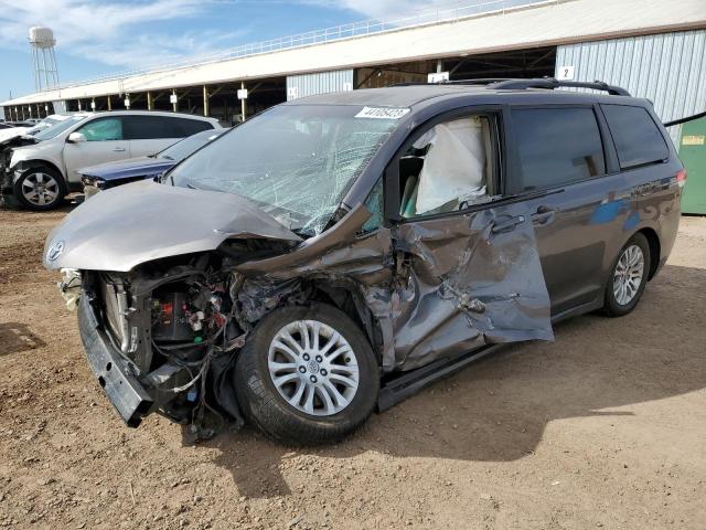 Toyota Sienna salvage cars for sale: 2013 Toyota Sienna XLE