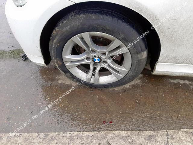 WBAPF52050A783427 BMW 318i Es