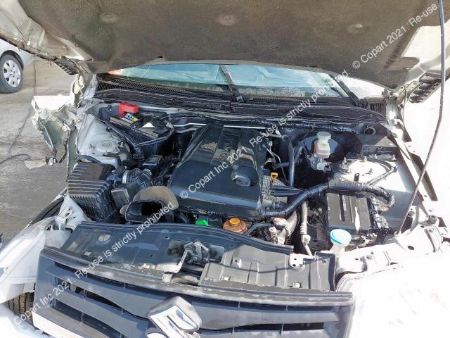 JS3TA0D10J4100074 Suzuki GRAND VITA