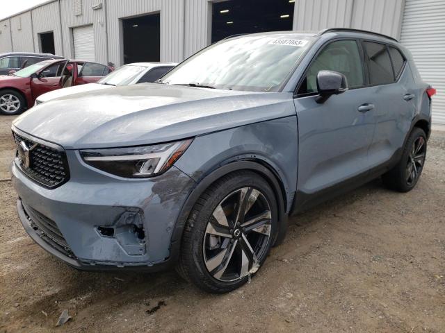 2023 Volvo XC40 