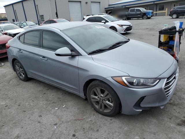 5NPD84LFXHH033300 Hyundai ELANTRA SE