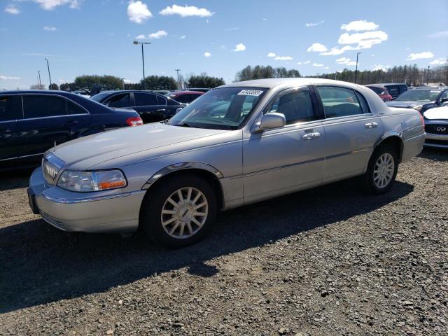 2007 Lincoln Town Car Signature