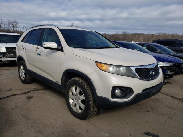 5XYKTDA12BG009908 KIA Sorento Base