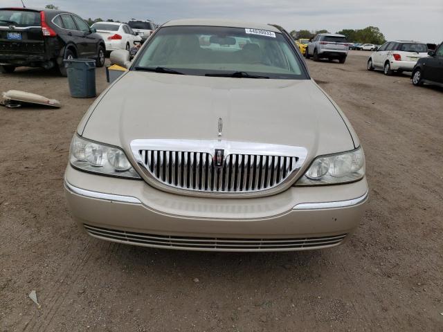 2LNBL8CV0AX602532 Lincoln TOWNCAR