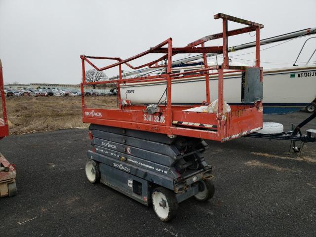 Salvage cars for sale from Copart Mcfarland, WI: 2017 Skjk Scissor