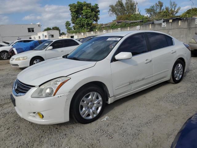 Nissan Vehiculos salvage en venta: 2011 Nissan Altima Base