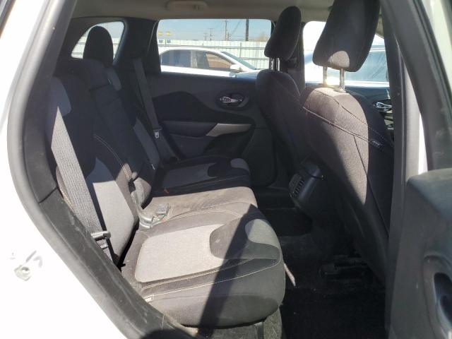 1C4PJMCX0JD523055 Jeep Cherokee Latitude