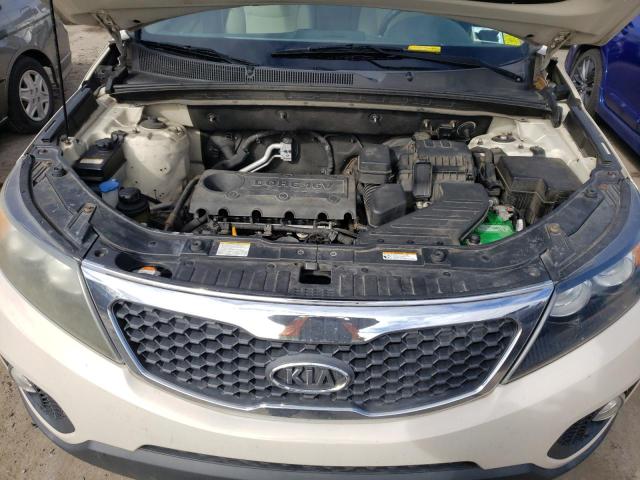 5XYKTDA12BG009908 KIA Sorento Base
