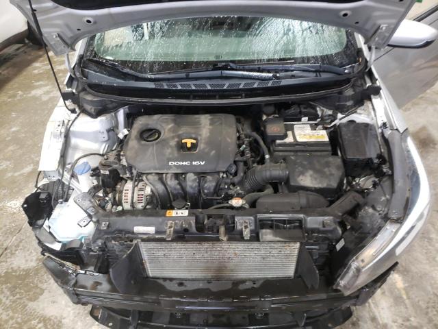 3KPFK4A70JE284603 KIA FORTE LX