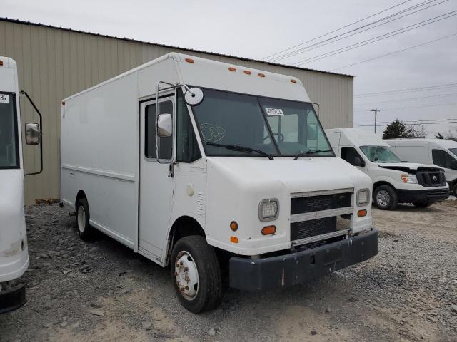 Freightliner Chassis M Line WALK-IN VA salvage cars for sale: 2001 Freightliner Chassis M Line WALK-IN Van