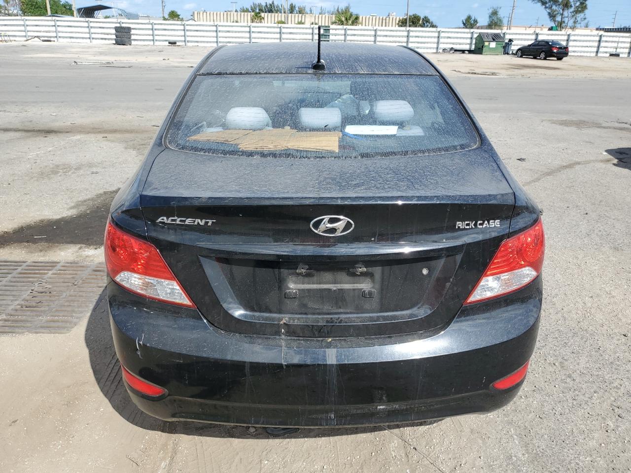 2013 Hyundai Accent - Image 6