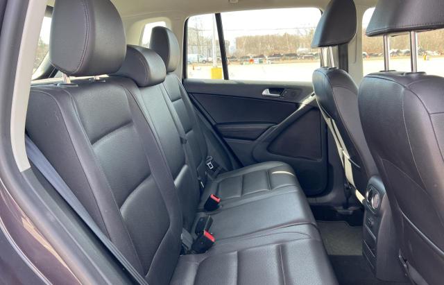 2016 VOLKSWAGEN TIGUAN S - WVGBV7AX9GW568166