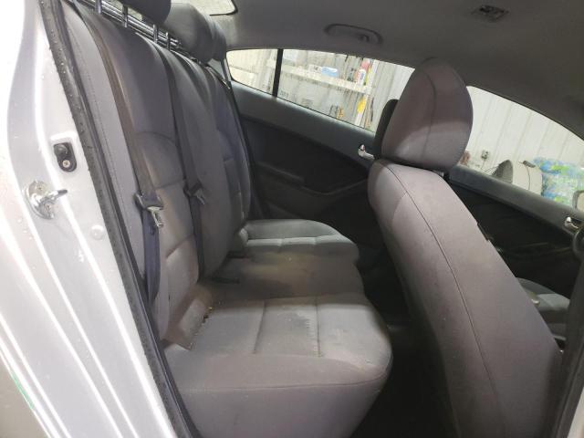 3KPFK4A70JE284603 KIA FORTE LX