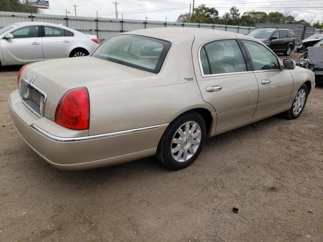 2LNBL8CV0AX602532 Lincoln TOWNCAR