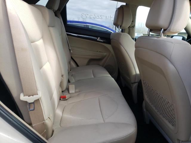 5XYKTDA12BG009908 KIA Sorento Base